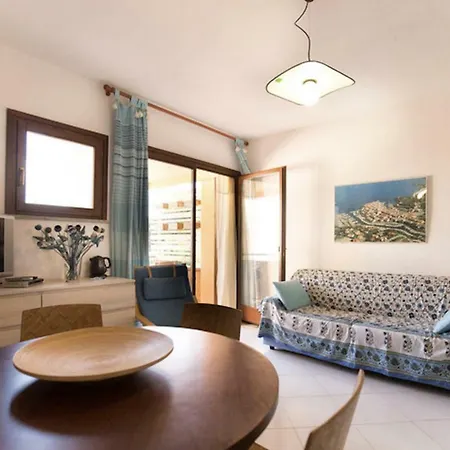 Glicine 7 Holiday home *